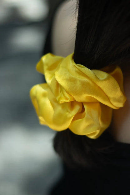 OneColours-gardenia-fruit-silk-charmeuse-scrunchie