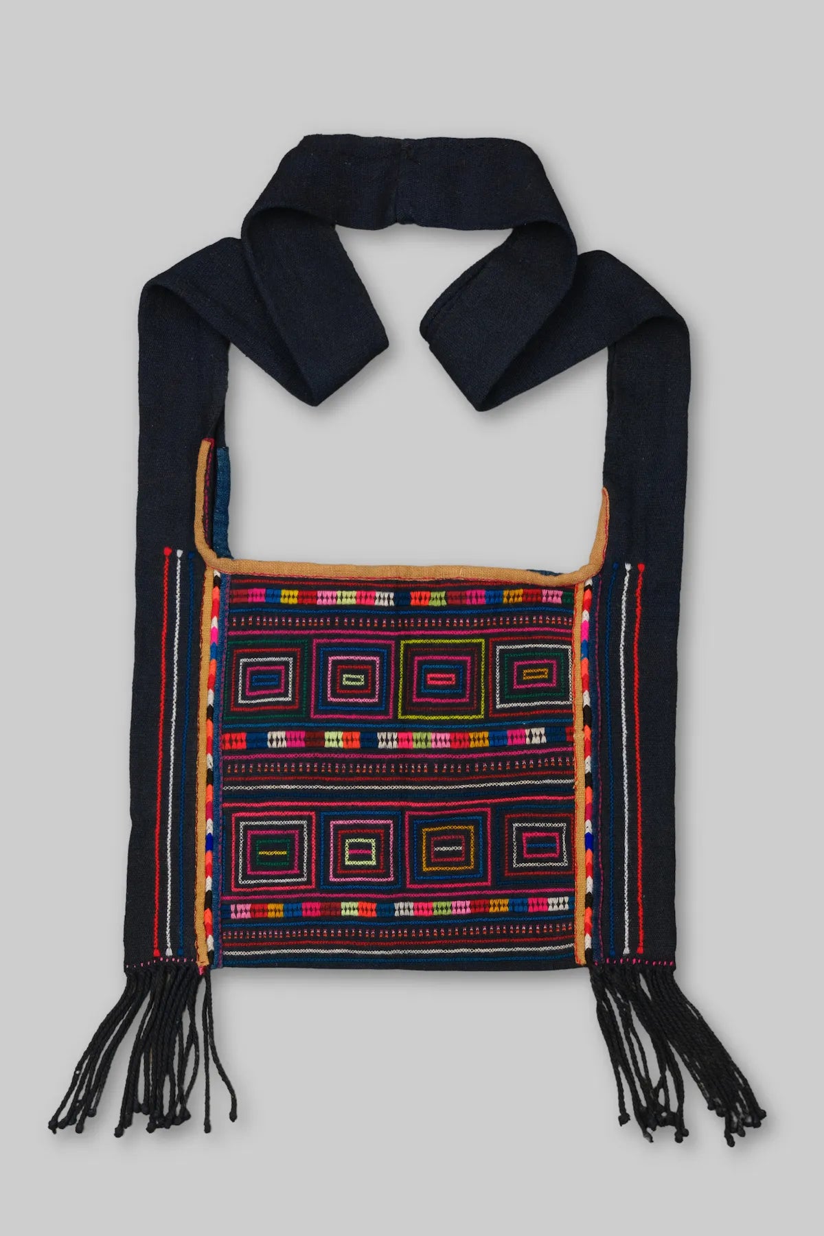 「VINTAGE」Hani Totem Bag - Hand Embroidery &amp; Weaving